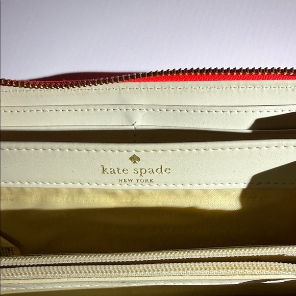 Kate Spade Bright Pink Bow Pattern Wallet - Picture 6 of 14